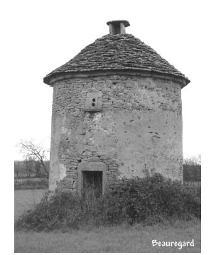 Pigeonnier beauregard tour cylindrique